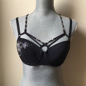 Marlies Dekker never worn bra and thong set with embroidery and crystal detail